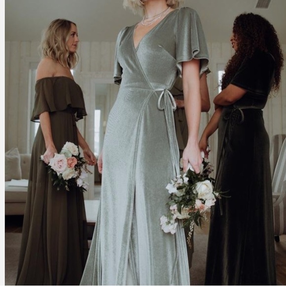 Baltic Born Dresses & Skirts - Baltic Born Sage Meghan Velvet Dress